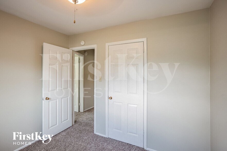 Building Photo - 6620 W 16th St