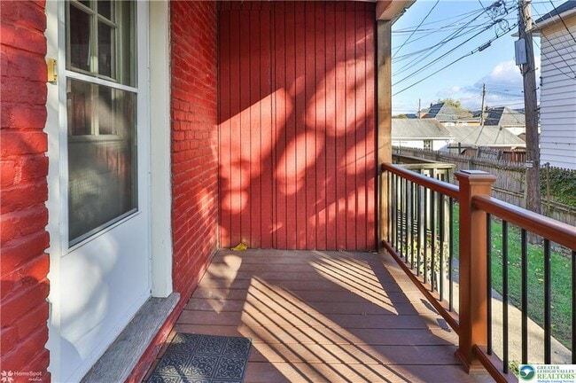 Building Photo - 1035 Spring St