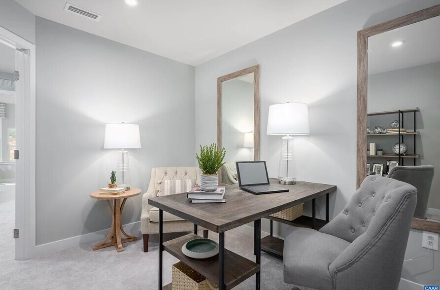 Building Photo - 736 Empire St