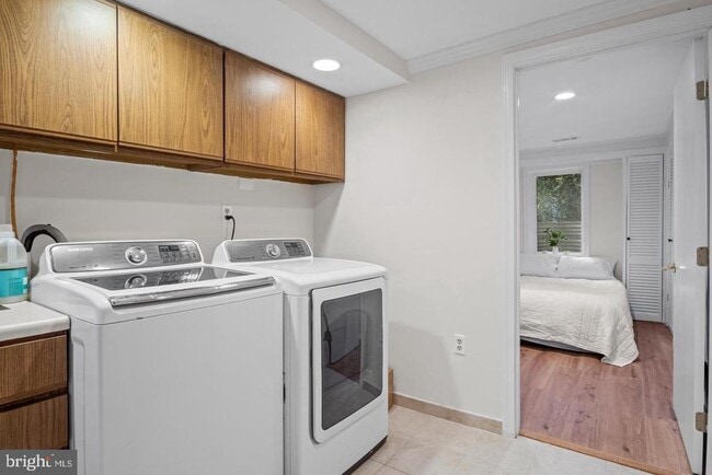 Building Photo - 2608 Sigmona St