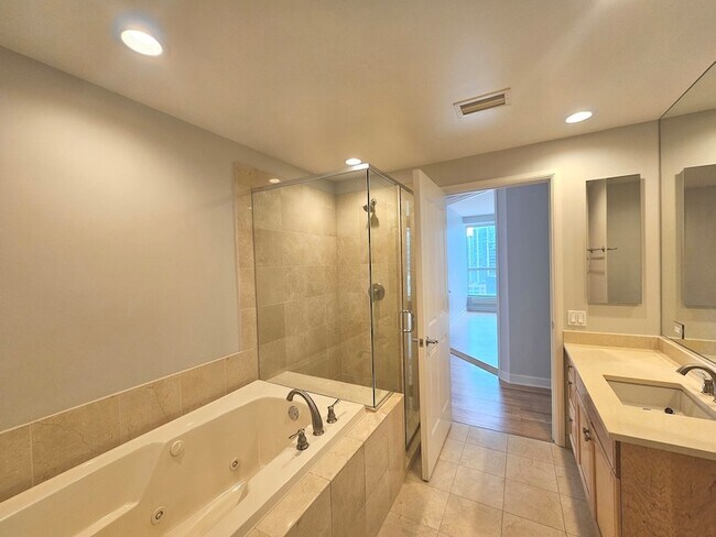 Building Photo - 415 E North Water St