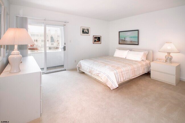 Building Photo - 7701 Atlantic Ave