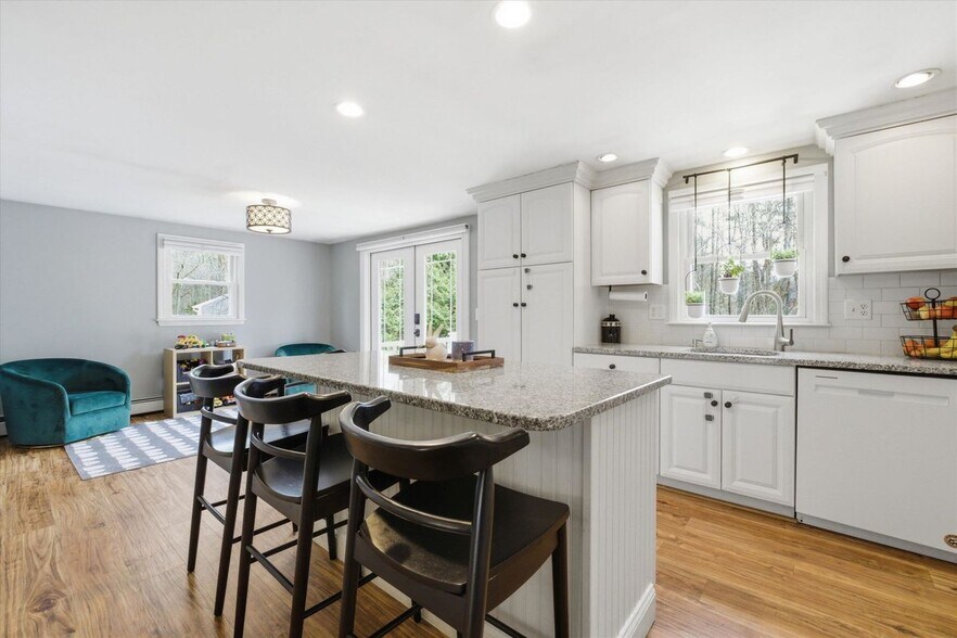 Building Photo - 32 Edinburgh