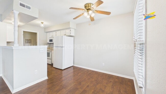Building Photo - 1717 S Cypress St