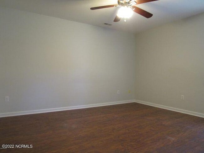 Building Photo - Welcome to Horse Creek Farms!