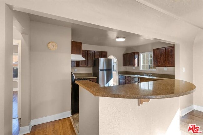 Building Photo - 7818 Dalton Ave