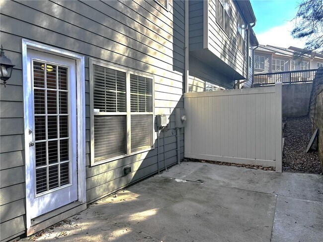 Building Photo - 117 Townview Dr