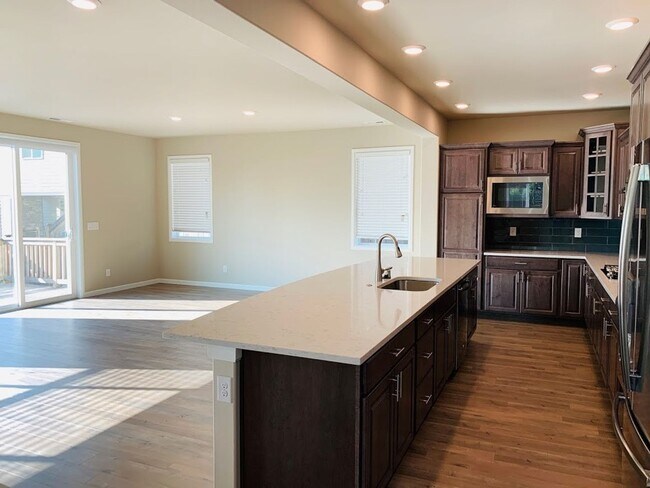 Building Photo - 5 bd 3.5 bath Bothell Single Family House ...