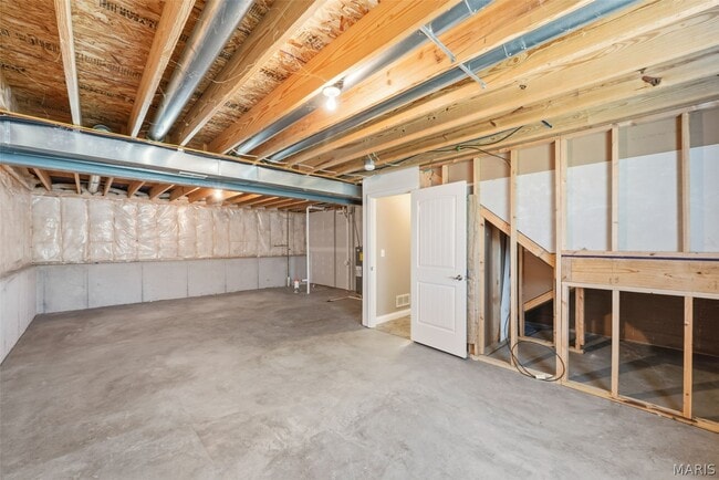 Building Photo - 305 Shadow Trace Dr