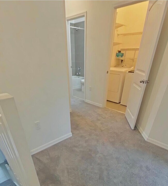 Building Photo - 1087 NW 33rd Manor