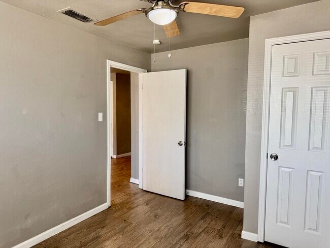 Building Photo - 4818 36th St