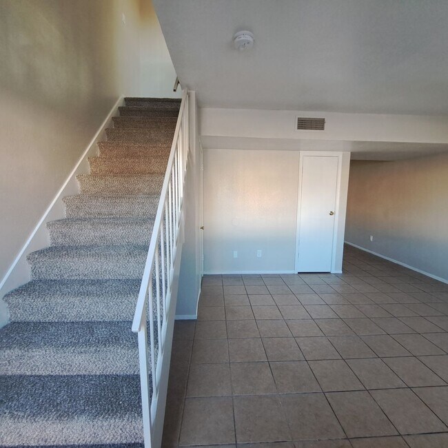 Building Photo - Two Bedroom Townhouse Available for Immediate Move-In