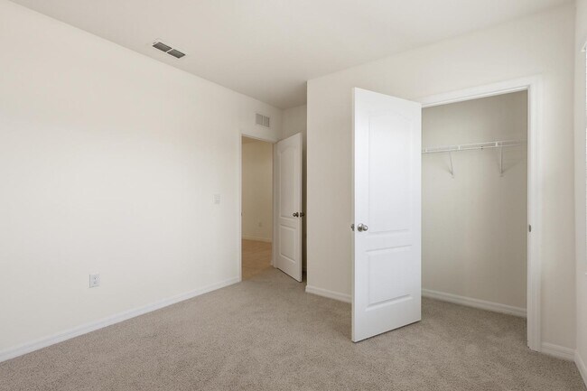 Building Photo - 1433 Princess Tree Ct