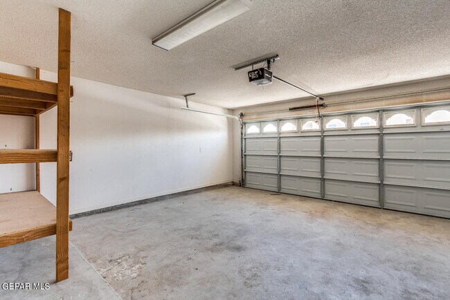 Building Photo - 11673 Sugar Bay Way