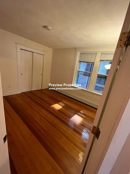 Building Photo - 19 South St