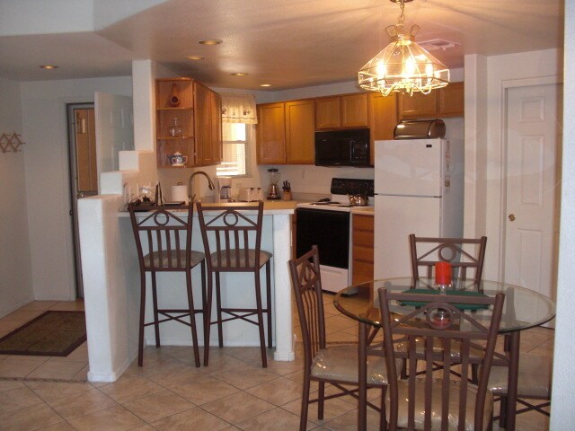 Building Photo - 10410 N Cave Creek Rd