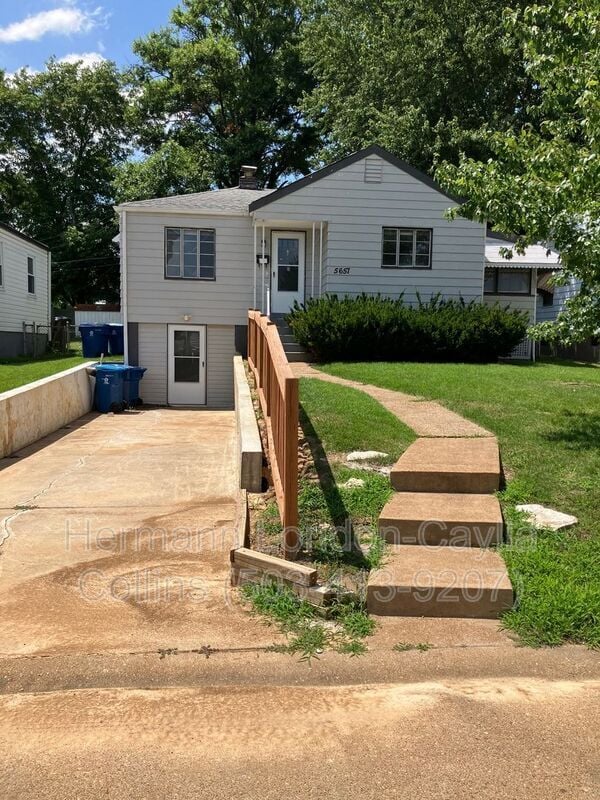 Building Photo - 5657 Sunbury Ave