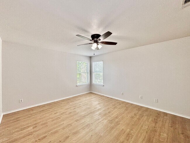Building Photo - 5559 Spring Walk