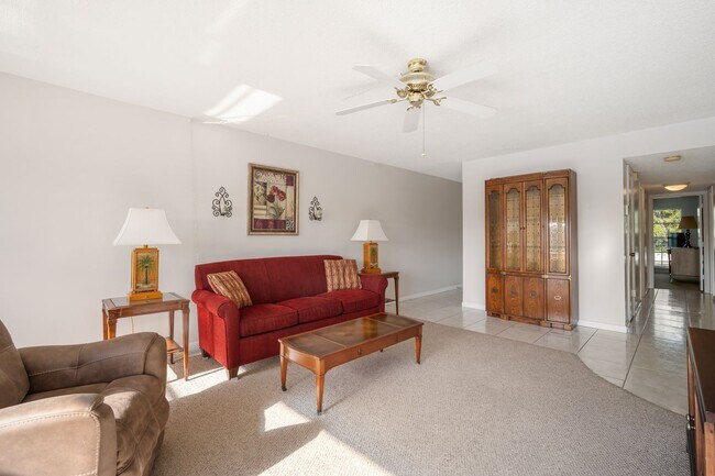 Building Photo - Fully Furnished 2BR/2BA Condo in Premier 5...