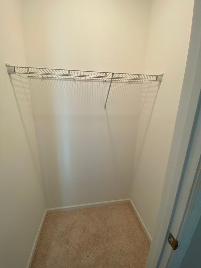 Building Photo - One level 3 bedroom 2 bath home