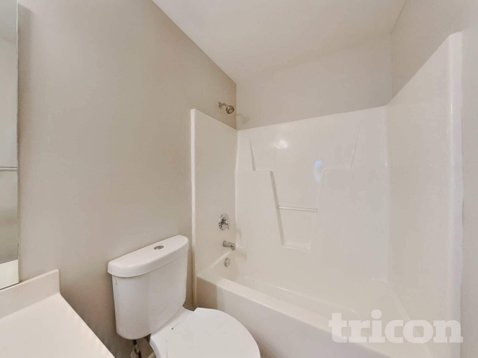 Building Photo - 851 Red Oak Tree Dr