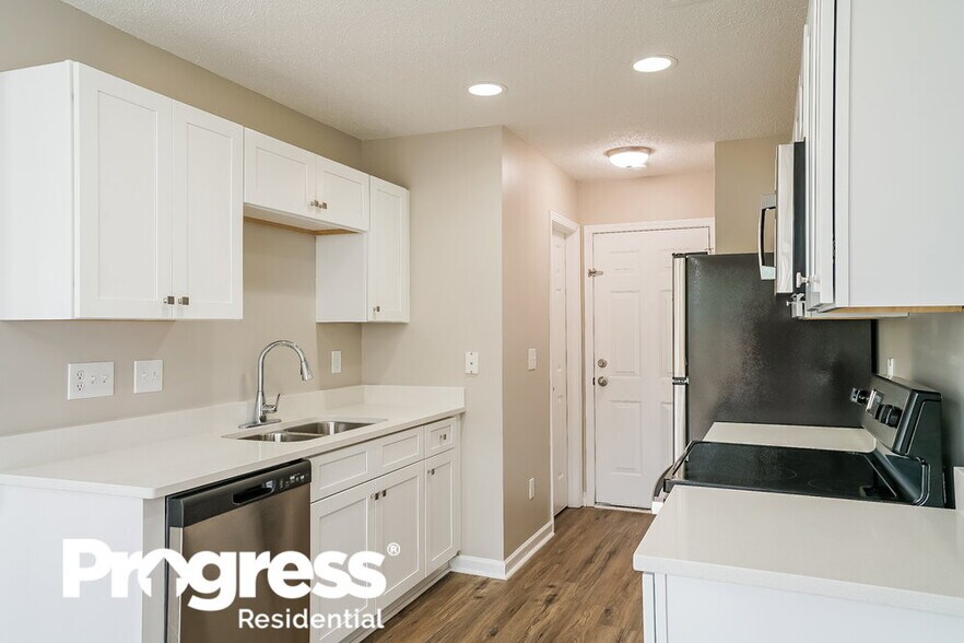Building Photo - 5828 Cherryrain Ct