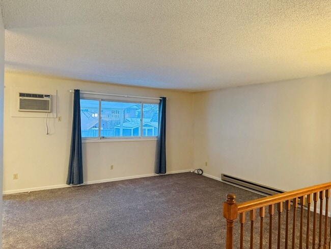 Building Photo - West End 4/2 - Amazing Location