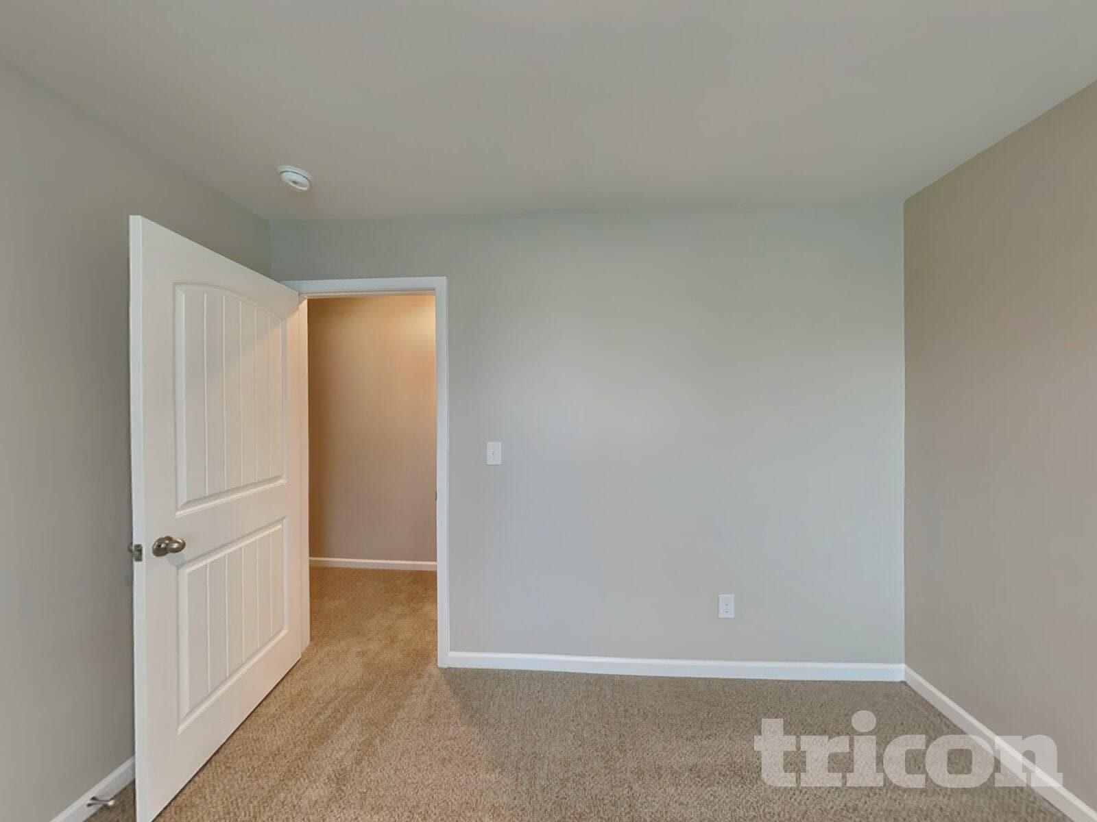 Building Photo - 752 Prominence Rd