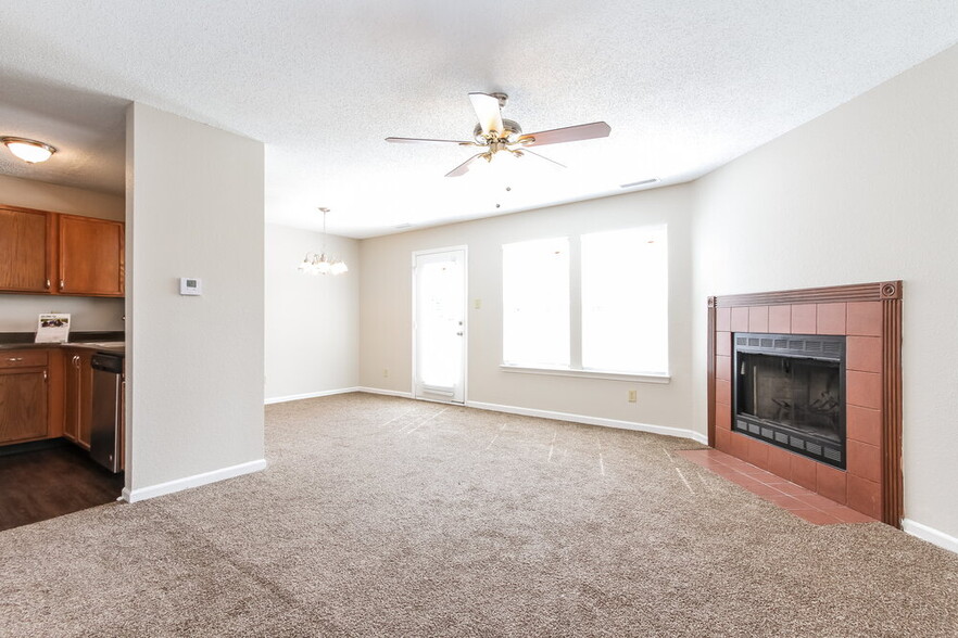 Building Photo - 4362 Fullwood Ct