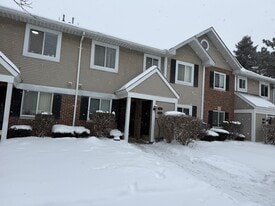 Building Photo - 31576 Orchard Crk