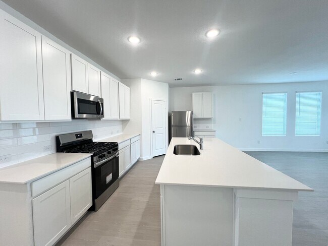 Building Photo - STUNNING New Construction 4/3 in Voss Farms, NBTX