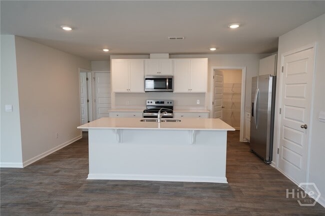 Building Photo - 102 Red Admiral Ln