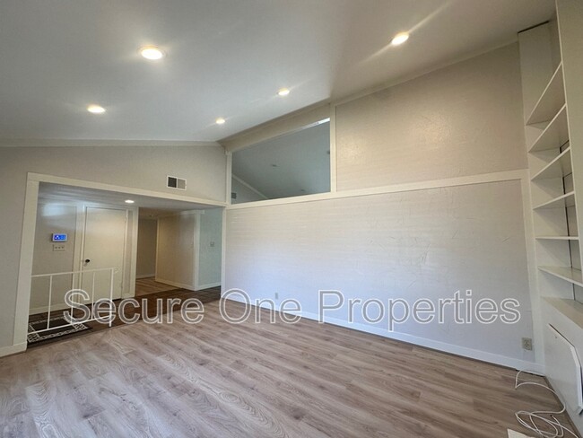 Building Photo - 29476 Trailway Ln