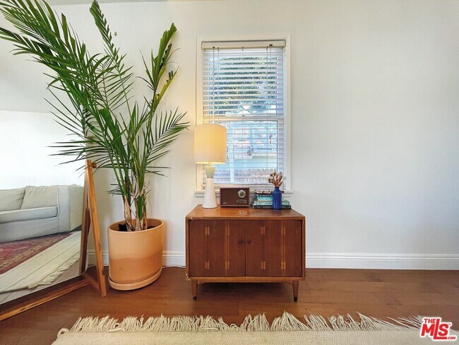 Building Photo - 459 N Bandini St