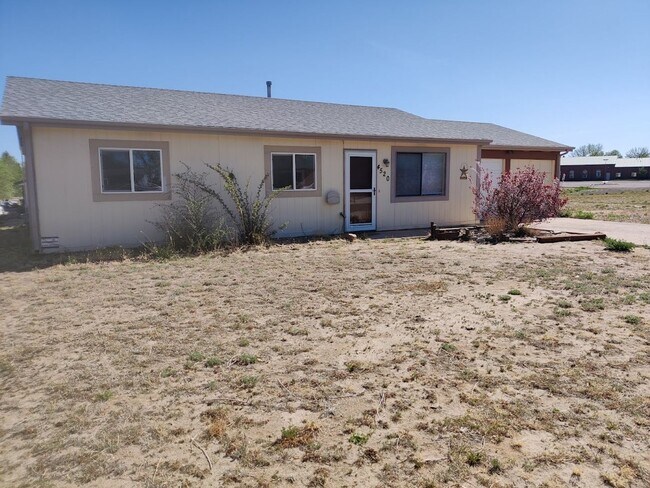 Primary Photo - Quaint 3 bedroom Ranch Style Home Available!