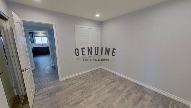 Building Photo - Coming Soon: Remodeled 4Bd 2Ba Home in Fou...