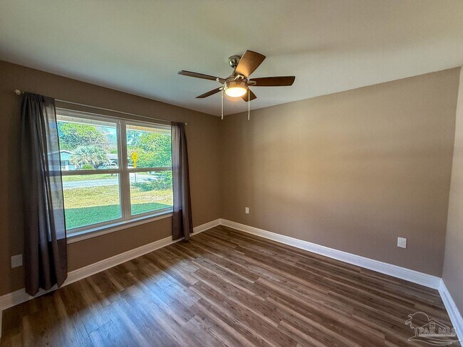 Building Photo - 10423 Tanton Rd