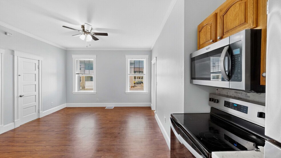 Building Photo - 10 Porter Street Ct