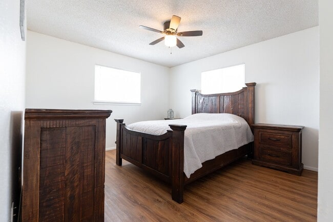 Building Photo - Hideaway House in Farmington, Executive Rental - Fully Furnished