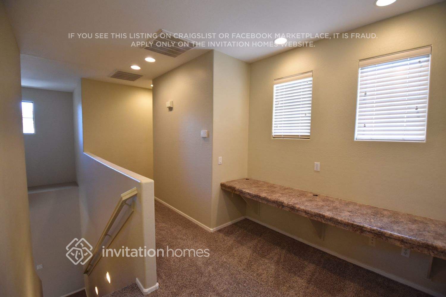 Building Photo - 881 E Stottler Dr