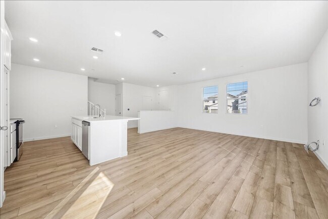 Building Photo - 2416 Interstellar Ln