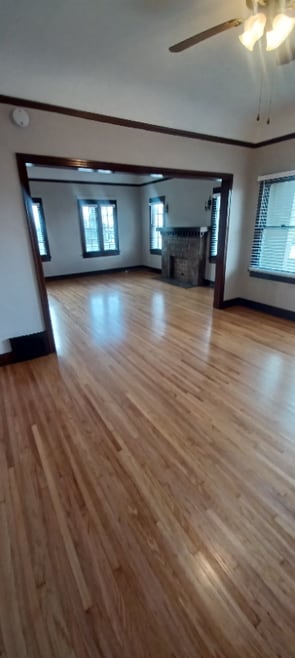 Building Photo - 250 N Kenmore Ave