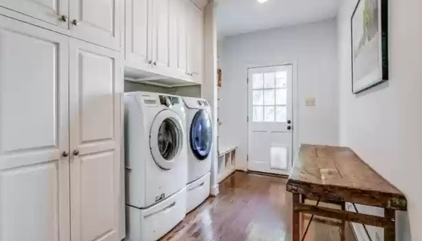 Building Photo - 123 Allensworth St