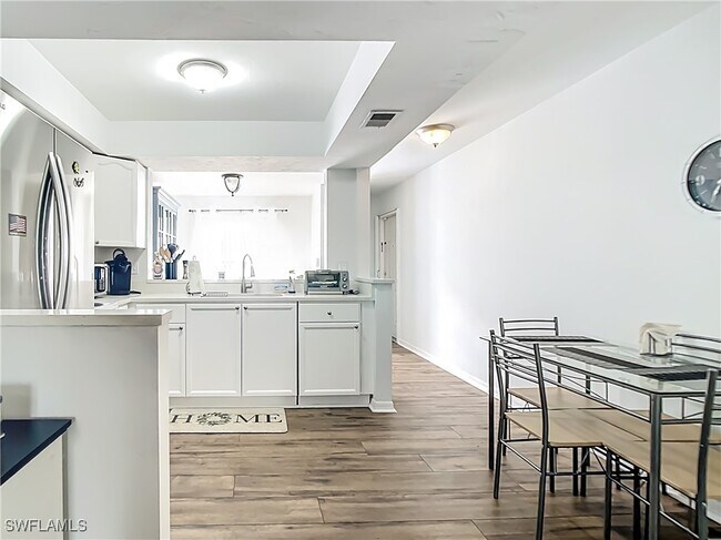 Building Photo - 28221 Pine Haven Way