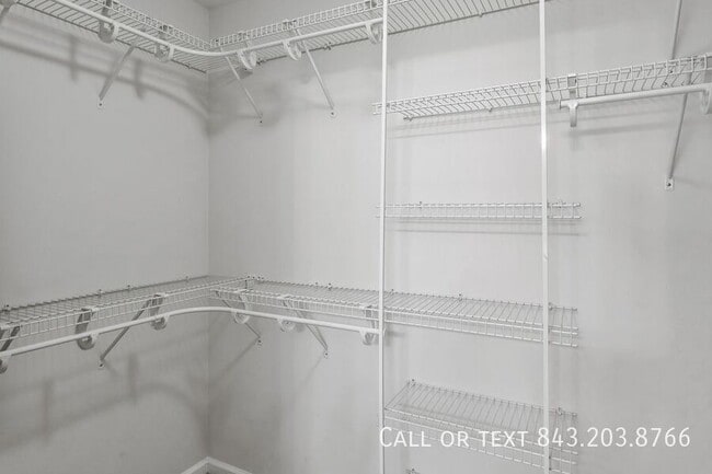 Building Photo - 126 Mayfield Dr