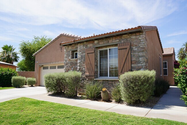 Building Photo - 84030 Colibri Ct