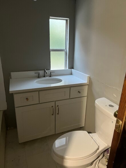 Bath - plumbing appliances and paint - 3700 Market St