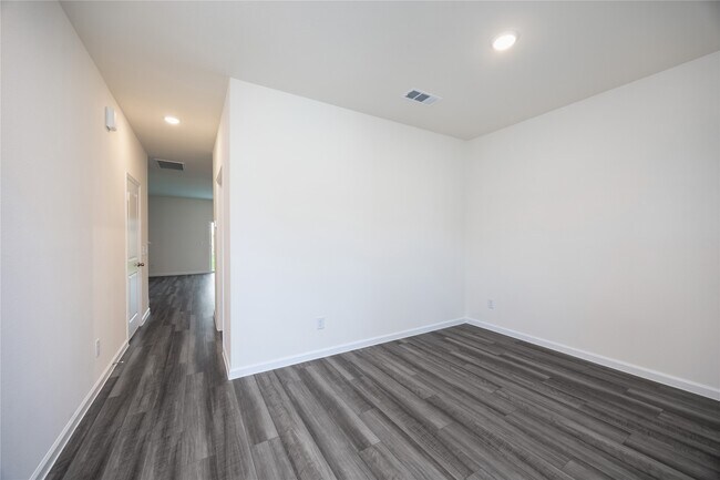 Building Photo - 31114 Gayle Prairie Oaks St