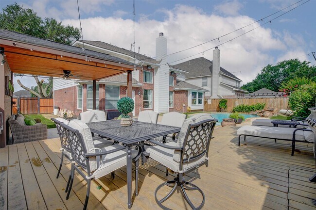 Building Photo - 15838 Red Hill Trail