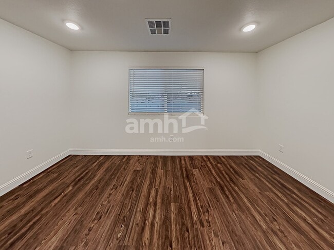 Building Photo - 711 Terrain Star Ave